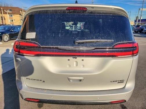 2026 Chrysler Pacifica Limited