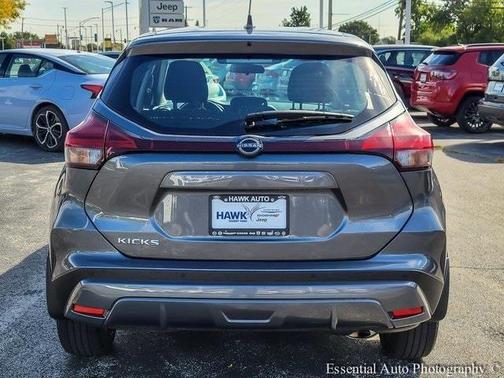 2024 Nissan Kicks S