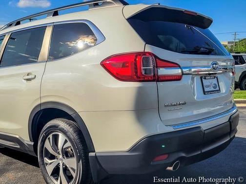 Crystal White Pearl 2020 Subaru Ascent Premium 7-Passenger