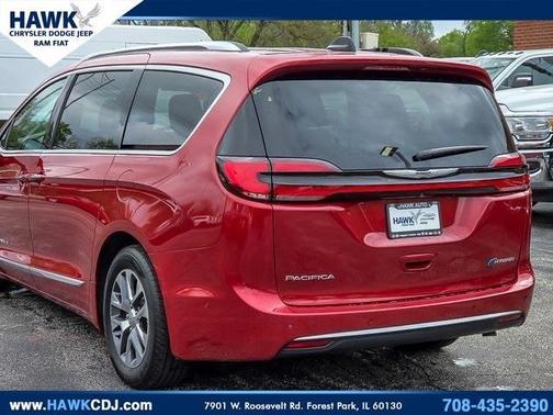 2024 Chrysler Pacifica Hybrid Pinnacle