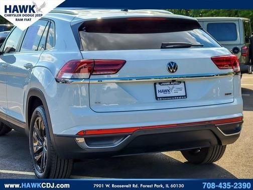 2022 Volkswagen Atlas Cross Sport 2.0T SE w/Technology
