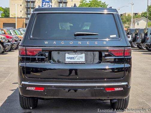 2025 Jeep Wagoneer Base