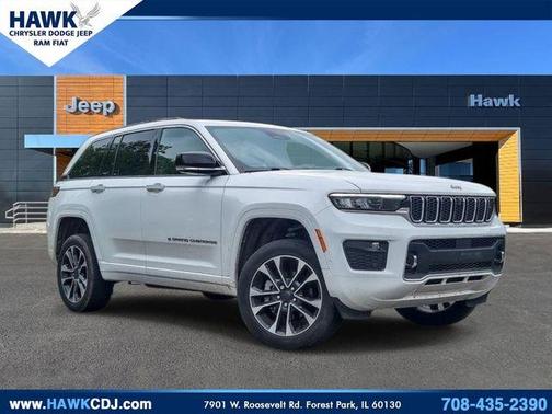 Bright White Clearcoat 2023 Jeep Grand Cherokee Overland