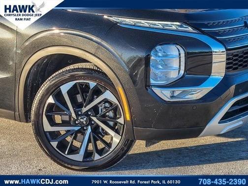 2024 Mitsubishi Outlander SE