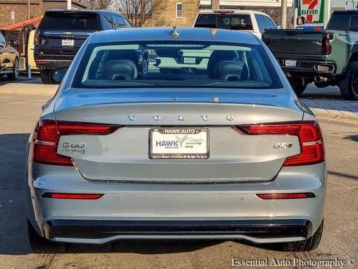 2024 Volvo S60 B5 Core Dark Theme