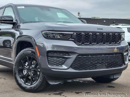 2025 Jeep Grand Cherokee Laredo