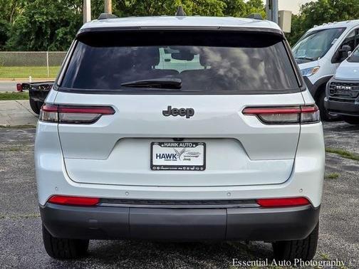 2023 Jeep Grand Cherokee L Laredo