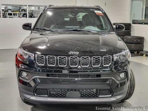 Diamond Black 2026 Jeep Compass Latitude