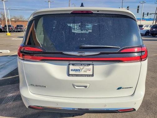 2024 Chrysler Pacifica Hybrid Select