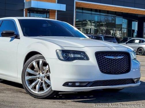 2018 Chrysler 300 Limited