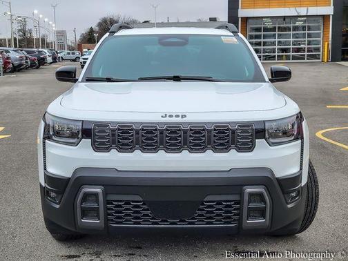 Bright White Clearcoat 2026 Jeep Cherokee LAREDO/LIMITED
