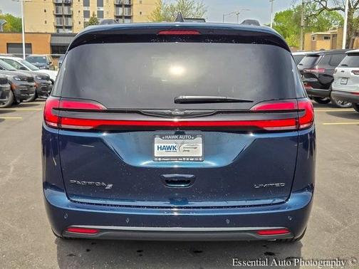 2025 Chrysler Pacifica Limited