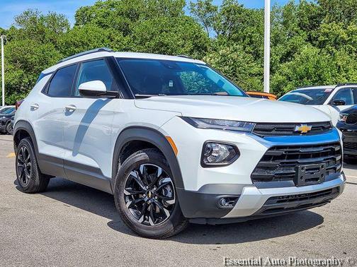 Summit White 2023 Chevrolet Trailblazer LT