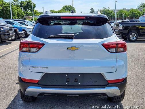 Summit White 2023 Chevrolet Trailblazer LT