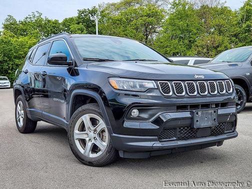 Diamond Black 2023 Jeep Compass Latitude