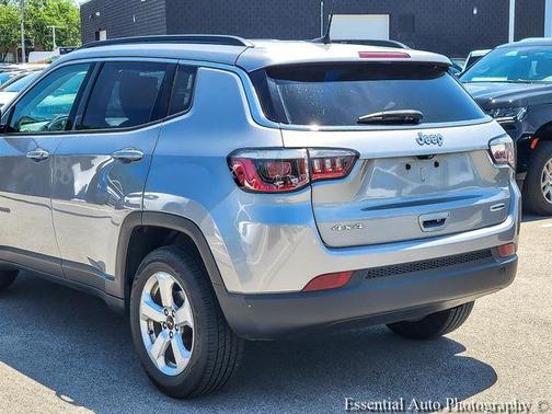 Billet Silver Metallic Clearcoat 2018 Jeep Compass Latitude