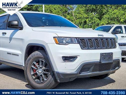 Bright White Clearcoat 2018 Jeep Grand Cherokee Laredo