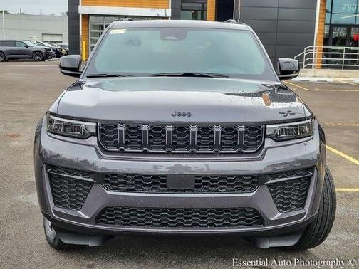 2026 Jeep Grand Cherokee Laredo