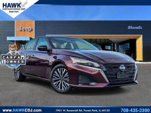 Garnet Pearl 2025 Nissan Altima SV