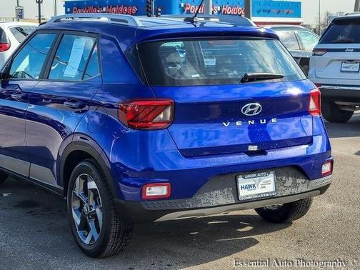2025 Hyundai VENUE SEL