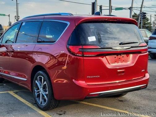 2026 Chrysler Pacifica Pinnacle