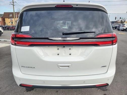2026 Chrysler Pacifica Pinnacle