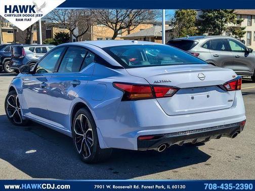 Gray Sky Pearl 2025 Nissan Altima SR