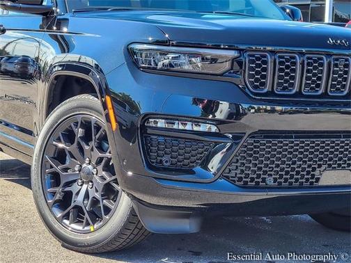 2025 Jeep Grand Cherokee Summit