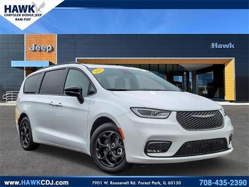 2024 Chrysler Pacifica Hybrid Select
