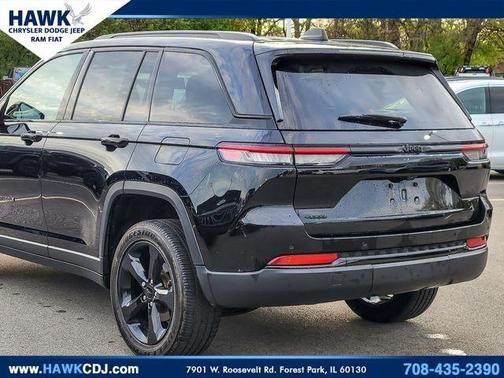 Diamond Black 2023 Jeep Grand Cherokee Altitude