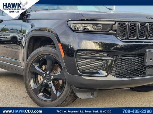 Diamond Black 2023 Jeep Grand Cherokee Altitude