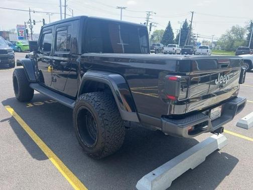 2021 Jeep Gladiator Overland