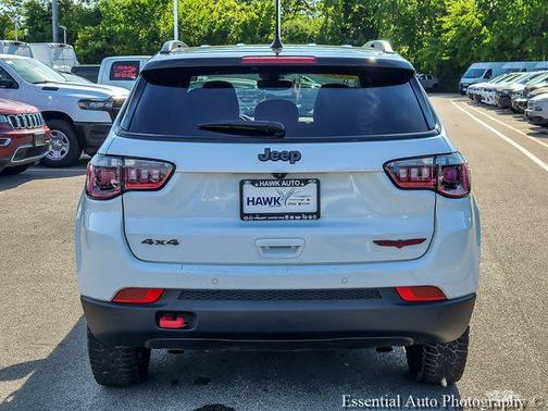Bright White Clearcoat 2025 Jeep Compass Trailhawk