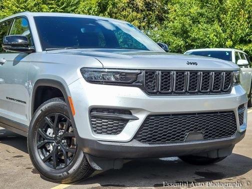 2024 Jeep Grand Cherokee Laredo
