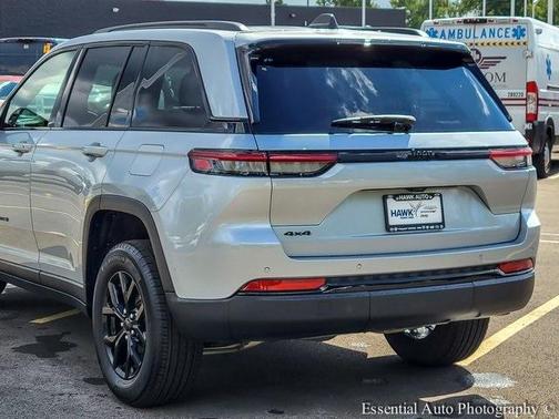 2024 Jeep Grand Cherokee Laredo