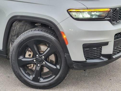 2023 Jeep Grand Cherokee L Laredo