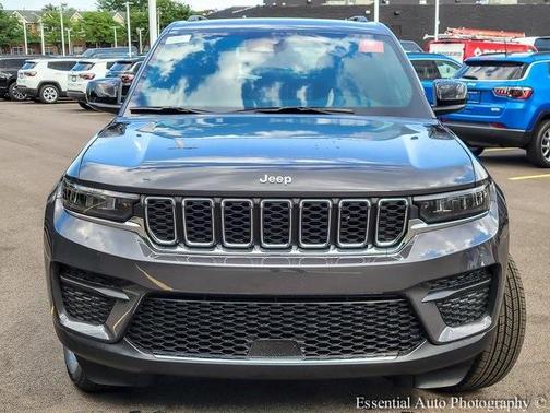 2025 Jeep Grand Cherokee Laredo X