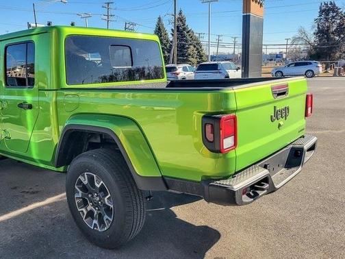 2026 Jeep Gladiator Sport