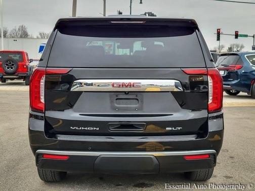 2024 GMC Yukon SLT