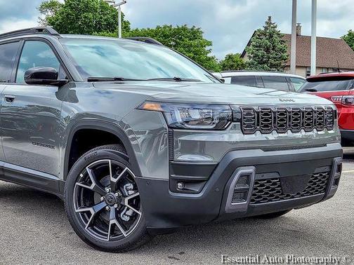Sting Gray Clearcoat 2026 Jeep Cherokee Overland