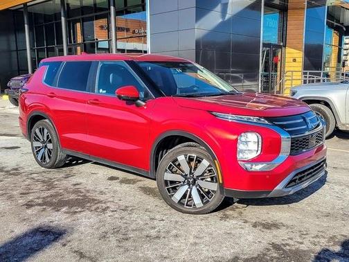 2025 Mitsubishi Outlander SE