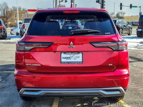 2025 Mitsubishi Outlander SE