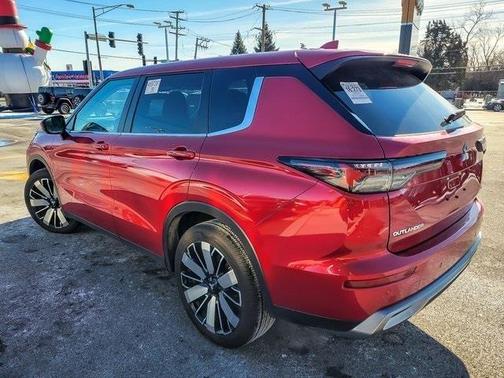 2025 Mitsubishi Outlander SE