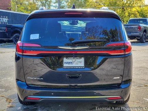 2026 Chrysler Pacifica Pinnacle