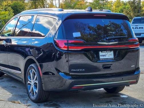 2026 Chrysler Pacifica Pinnacle