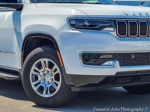 Bright White Clearcoat 2024 Jeep Wagoneer Base