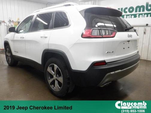 White 2019 Jeep Cherokee Limited
