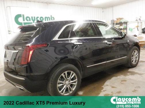 2022 Cadillac XT5 Premium Luxury