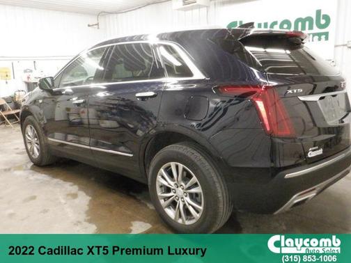 2022 Cadillac XT5 Premium Luxury