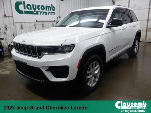 White 2023 Jeep Grand Cherokee Laredo